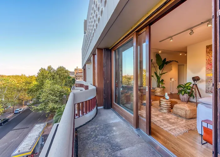Apartment Skylife Art Gallery Loft - Riverfront Art Sanctuary