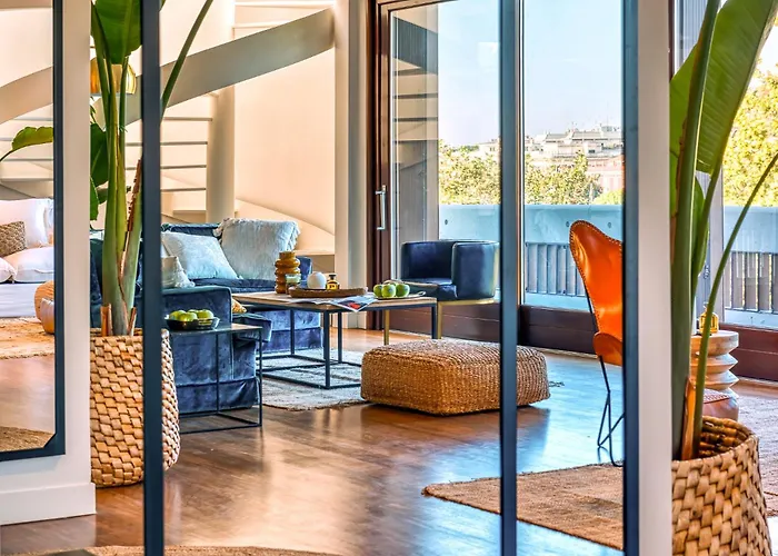 Skylife Art Gallery Loft - Riverfront Art Sanctuary Apartment *