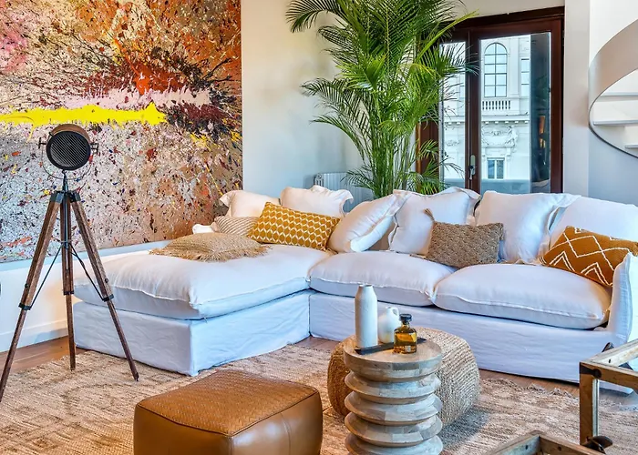 Apartment Skylife Art Gallery Loft - Riverfront Art Sanctuary Rom