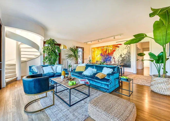 Skylife Art Gallery Loft - Riverfront Art Sanctuary * Rom