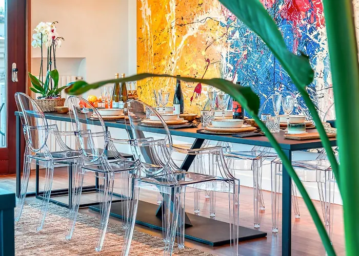 Apartment Skylife Art Gallery Loft - Riverfront Art Sanctuary *