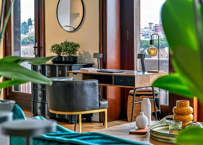 Skylife Art Gallery Loft - Riverfront Art Sanctuary Apartment